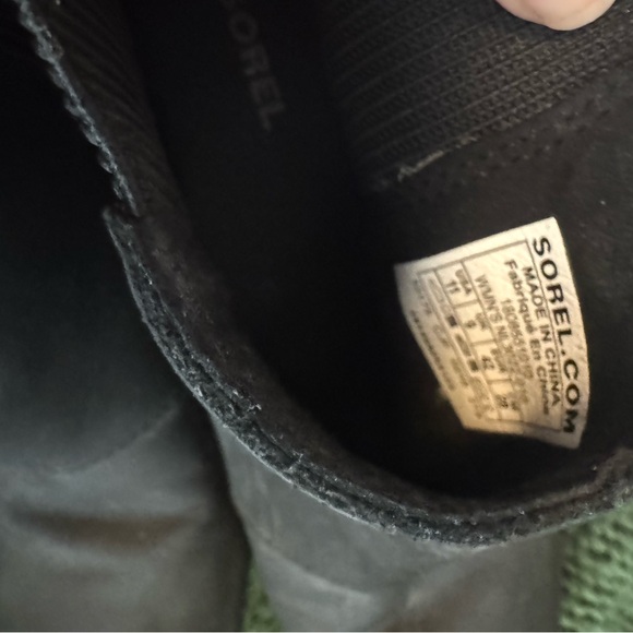 Women’s Black Sorel Chelsea snow boot - Picture 3 of 5